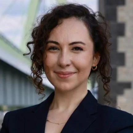 Sena Karataş